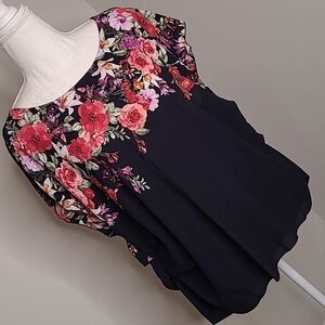 Bubble  B sz 2XL  floral blouse